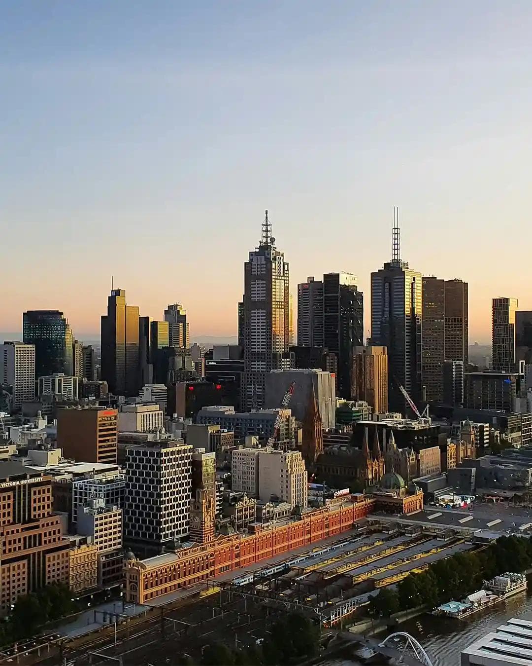 Student Accommodation in <span class="text-bg-sunset">Melbourne</span>